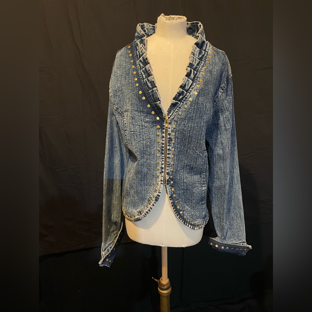 The Pyramid Collection Xl Blue Denim Jacket Gold Brads Ruffle Collar Nwot